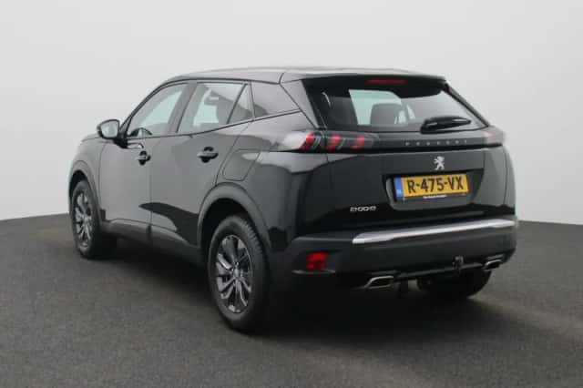 Peugeot 2008 (2022) thumbnail 2