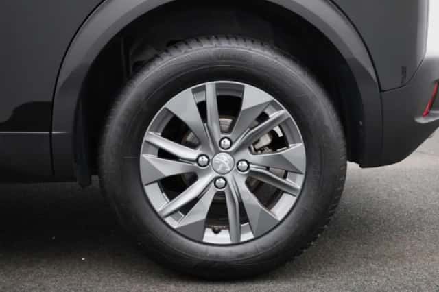 Peugeot 2008 (2022) thumbnail 13