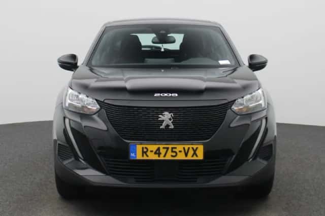 Peugeot 2008 (2022) thumbnail 3
