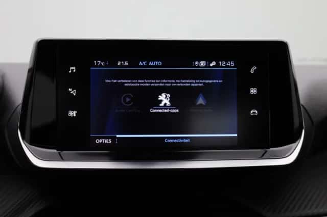 Peugeot 2008 (2022) thumbnail 22