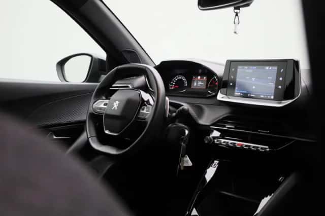 Peugeot 2008 (2022) thumbnail 33