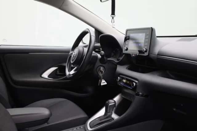Toyota Yaris (2021) thumbnail 30