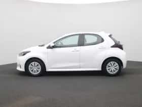 Toyota Yaris (2021) thumbnail 4