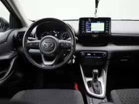 Toyota Yaris (2021) thumbnail 7