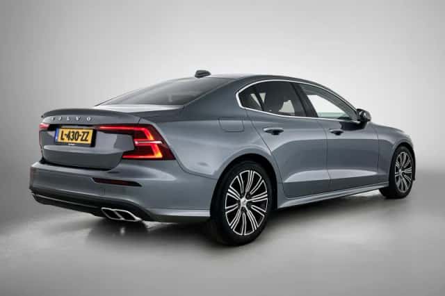 Volvo S60 (2021) thumbnail 4