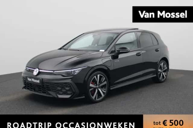 Volkswagen Golf (2025) thumbnail 1