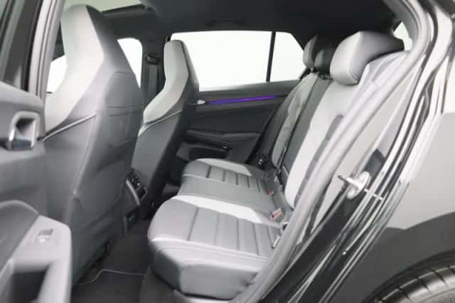 Volkswagen Golf (2025) thumbnail 11