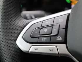 Volkswagen Golf thumbnail 17