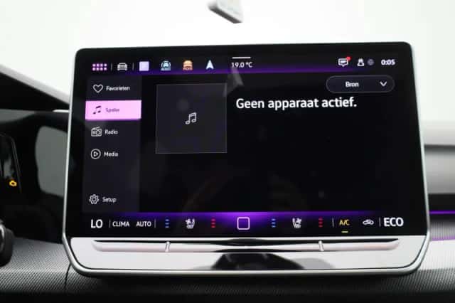 Volkswagen Golf (2025) thumbnail 19