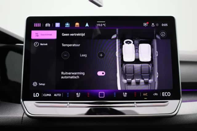Volkswagen Golf (2025) thumbnail 21