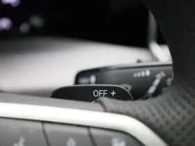 Volkswagen Golf thumbnail 28
