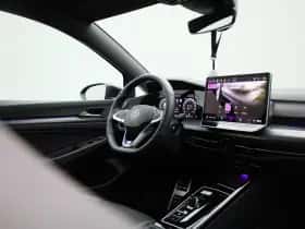 Volkswagen Golf thumbnail 35