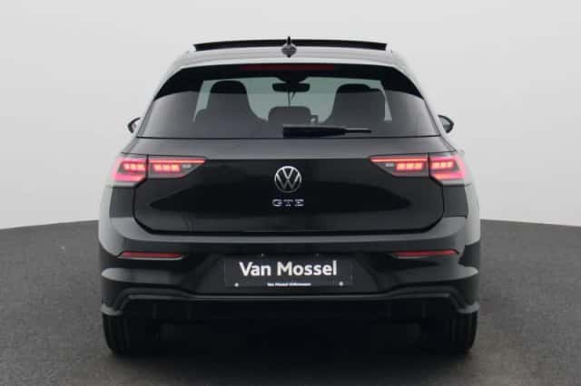 Volkswagen Golf (2025) thumbnail 5