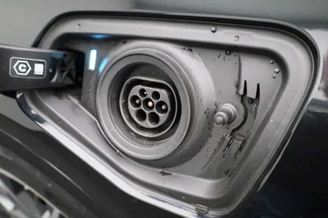 BMW X2 (2022) thumbnail 17