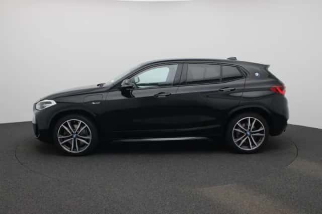 BMW X2 (2022) thumbnail 4