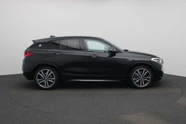 BMW X2 (2022) thumbnail 6