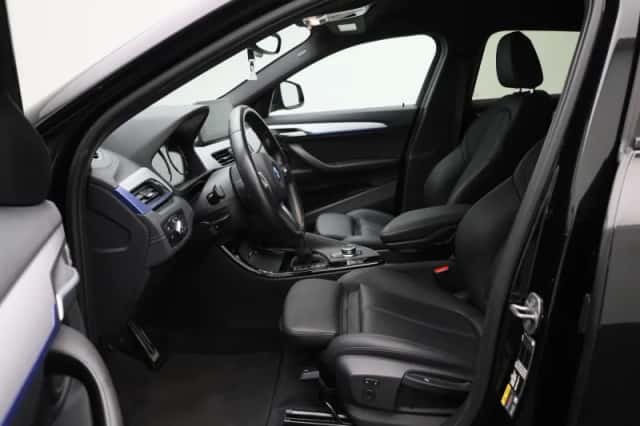 BMW X2 (2022) thumbnail 9