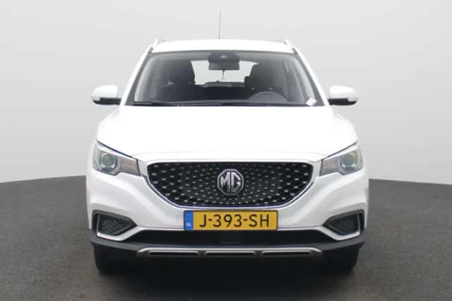 MG ZS EV (2020) thumbnail 3