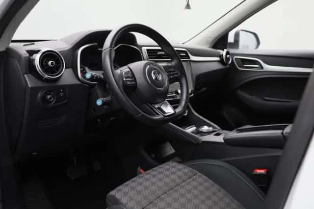 MG ZS EV (2020) thumbnail 31