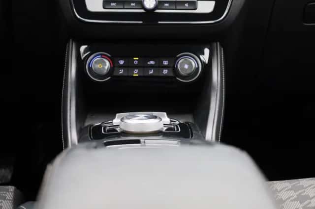 MG ZS EV (2020) thumbnail 10