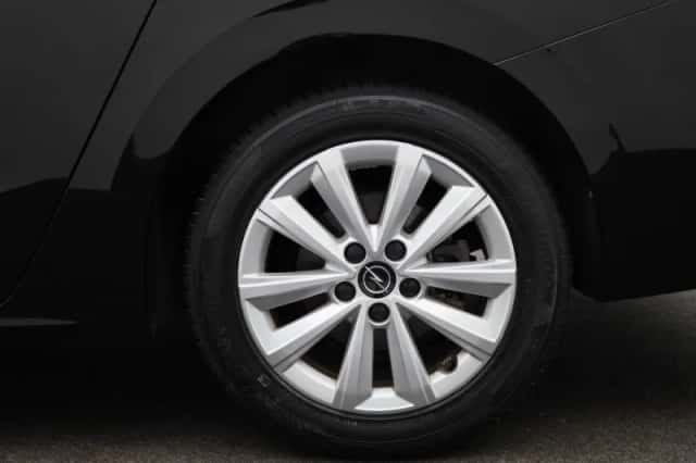 Opel Astra (2023) thumbnail 13