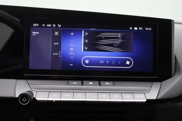 Opel Astra (2023) thumbnail 17