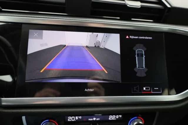 Audi Q3 (2022) thumbnail 24