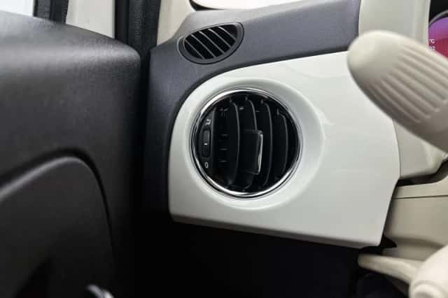 Fiat 500 (2018) thumbnail 23