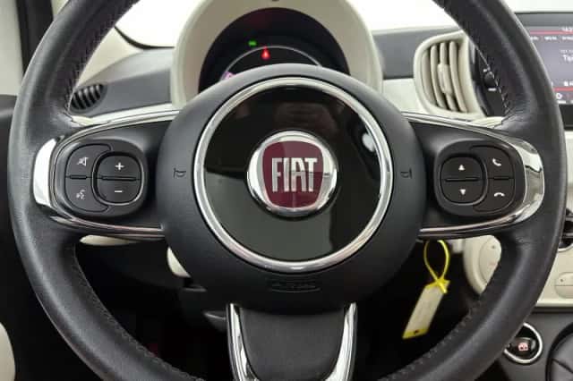 Fiat 500 (2018) thumbnail 34