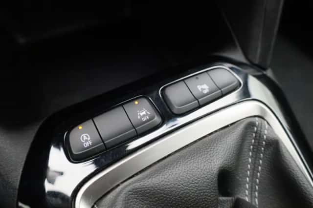 Opel Corsa (2023) thumbnail 25