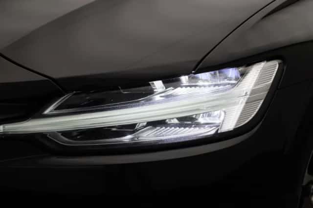 Volvo V60 (2022) thumbnail 14