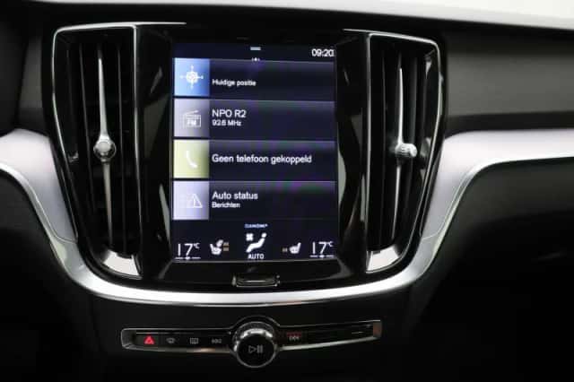 Volvo V60 (2022) thumbnail 15