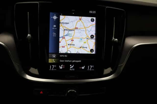 Volvo V60 (2022) thumbnail 16