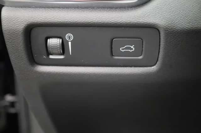 Volvo V60 (2022) thumbnail 25