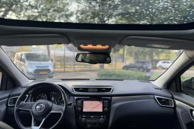 Nissan Qashqai (2020) thumbnail 3