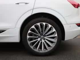 Audi e-tron thumbnail 13