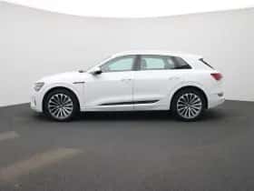 Audi e-tron thumbnail 4