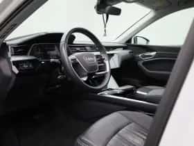 Audi e-tron thumbnail 35