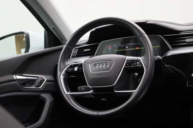 Audi e-tron (2020) thumbnail 40