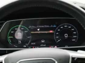 Audi e-tron thumbnail 8