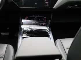 Audi e-tron thumbnail 10