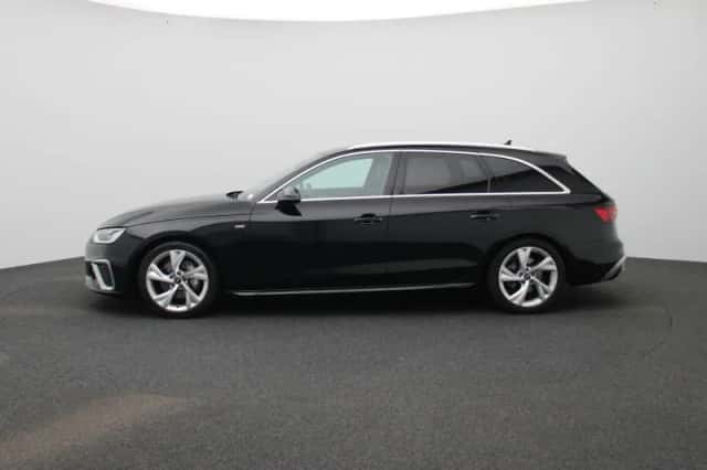 Audi A4 (2022) thumbnail 4