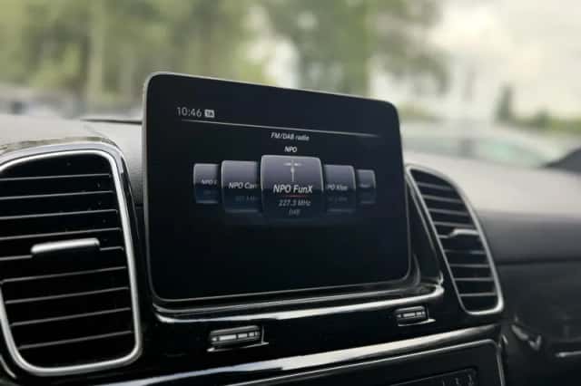 Mercedes-Benz GLE (2017) thumbnail 6