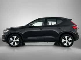 Volvo XC40 thumbnail 2