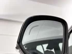 Volvo XC40 thumbnail 6