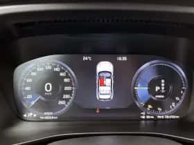 Volvo XC40 thumbnail 10