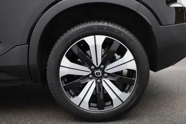 Volvo XC40 (2023) thumbnail 13