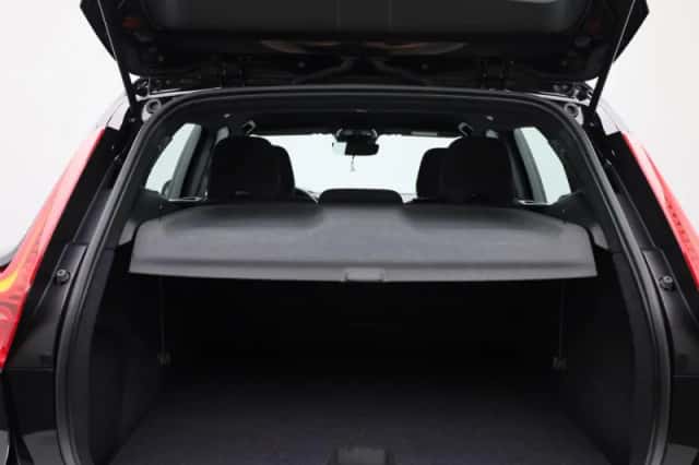 Volvo XC40 (2023) thumbnail 14