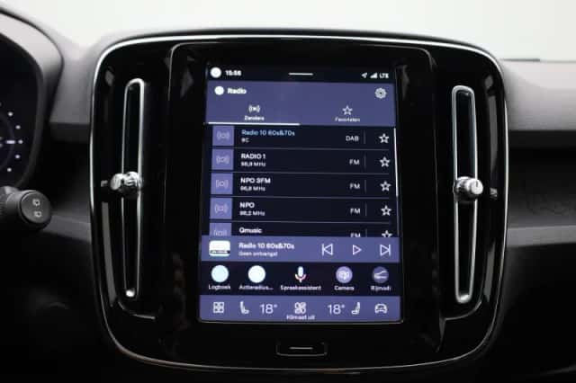 Volvo XC40 (2023) thumbnail 22
