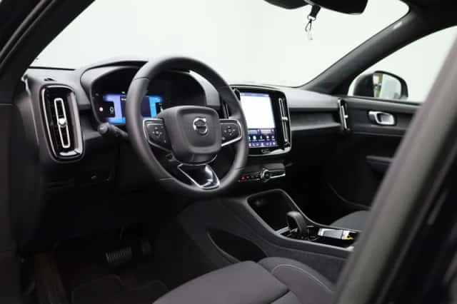 Volvo XC40 (2023) thumbnail 31